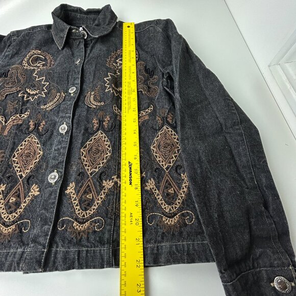 Chico's Black Denim Jacket XS 0 Embroidered Beaded Cropped Boho Western Vintage - Picture 12 of 16